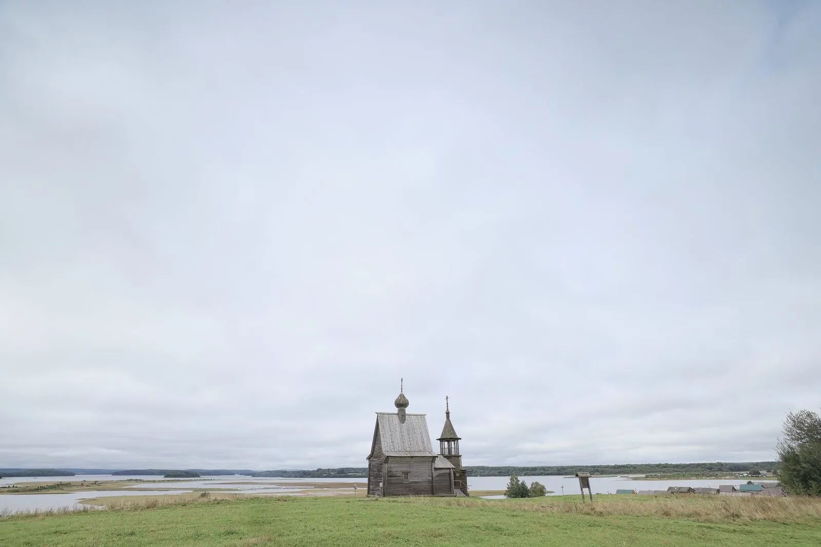 Gå ur Svenska kyrkan – utträde och kyrkoavgift